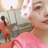 거울 너머의 복숭아
