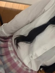조금.