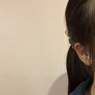 조용히,,