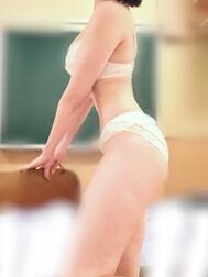 옆에서 리아
