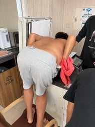 뭐하는 웃음
