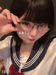 안경 딸 어때?