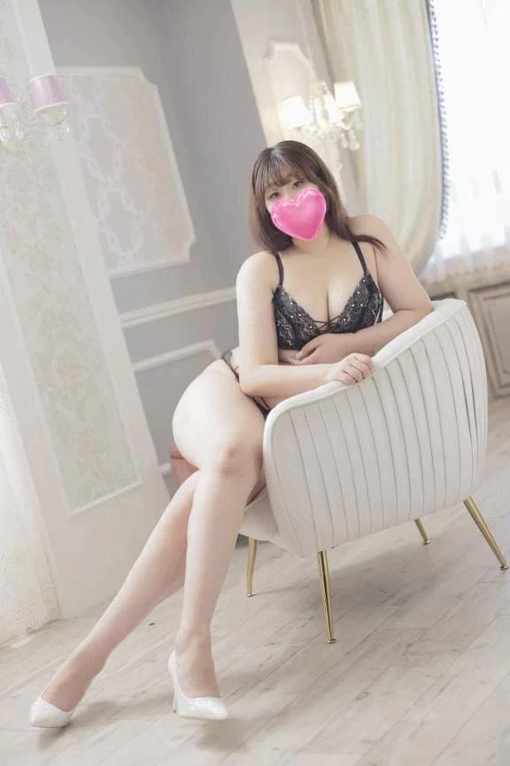 나나의 긴 다리, 꽉 얽혀 버리면 어떨까 ... ♡