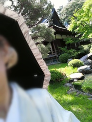 몰래...