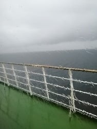 해상도 거친 모양...