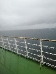 해상도 거친 모양...