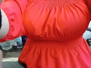 가슴 강조되는 옷