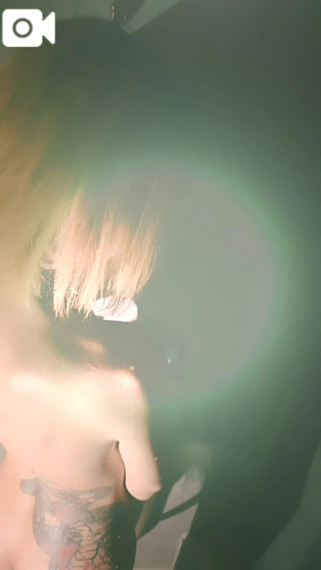 "일을 마치고..."