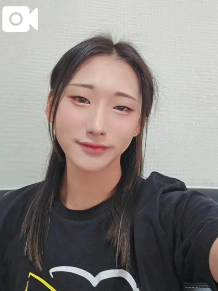 출근하고 있어요~︎︎ 다음 프레임 16:00 이후