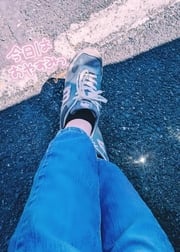✨ 블루 청바지와 운동화. 🥹🧡