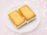 쉬는 중입니다 ♪