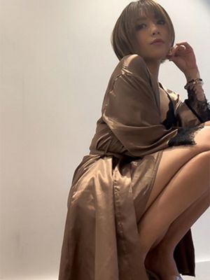 美人痴女AV界노神様