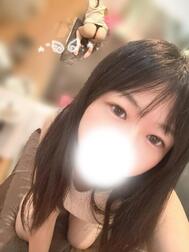 출근했습니다 🎀🤍