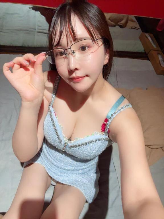 향하고 있습니다 ♡