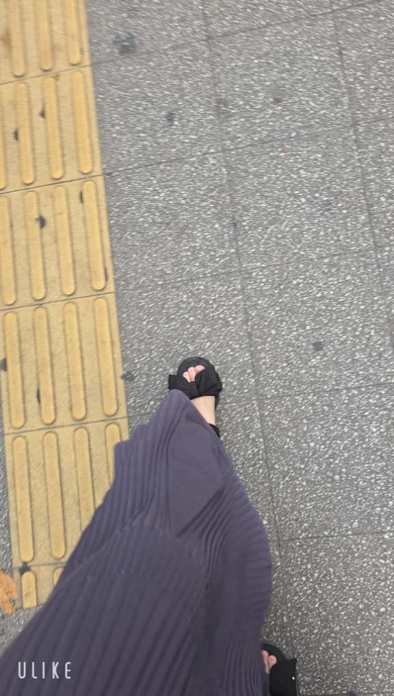 내일은