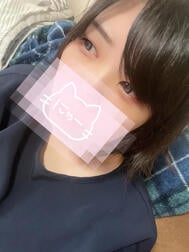* 앞머리 조금 잘랐습니다