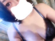 * 봤어...?