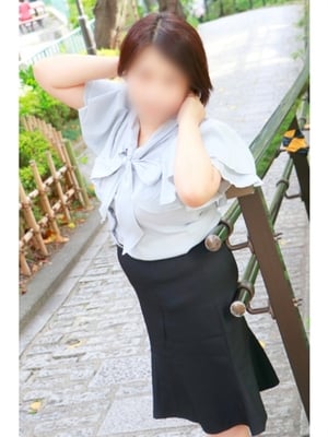 동얼굴거유의 미숙녀 - 사토미