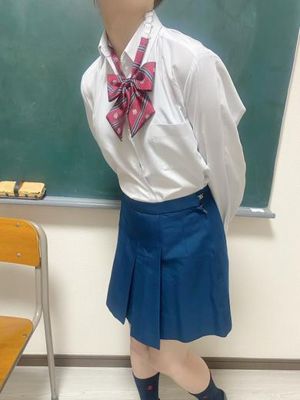 미오研修生　18歳