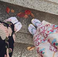 조금씩 가을색으로 🍁